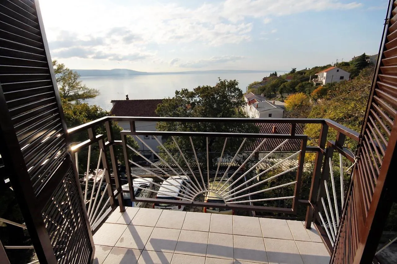 Apartment Klenovica 5580B